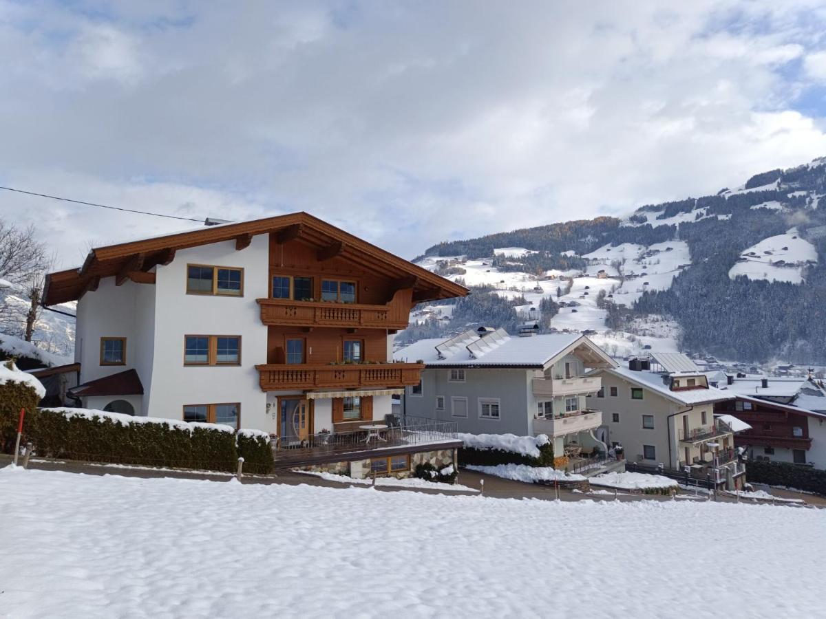 Great Apartment Near The Ski Area Hippach Esterno foto